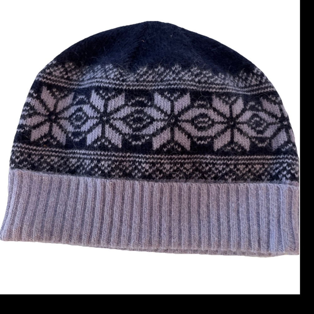 L.L Bean Lavender Blue Fuzzy Angora Knit Winter Snowflake Hat Beanie 271965 OSFA
